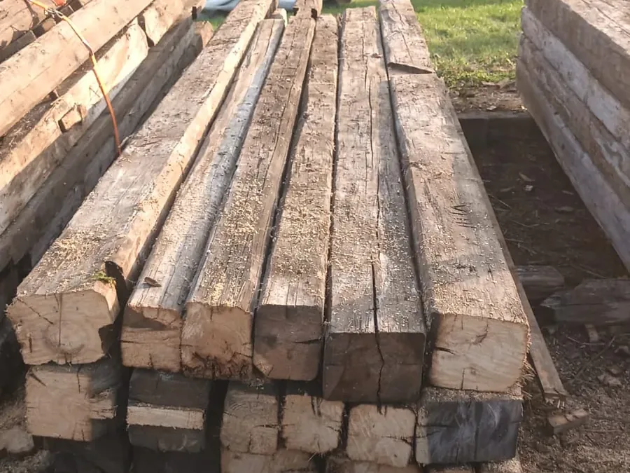 Scândură arsă de soare